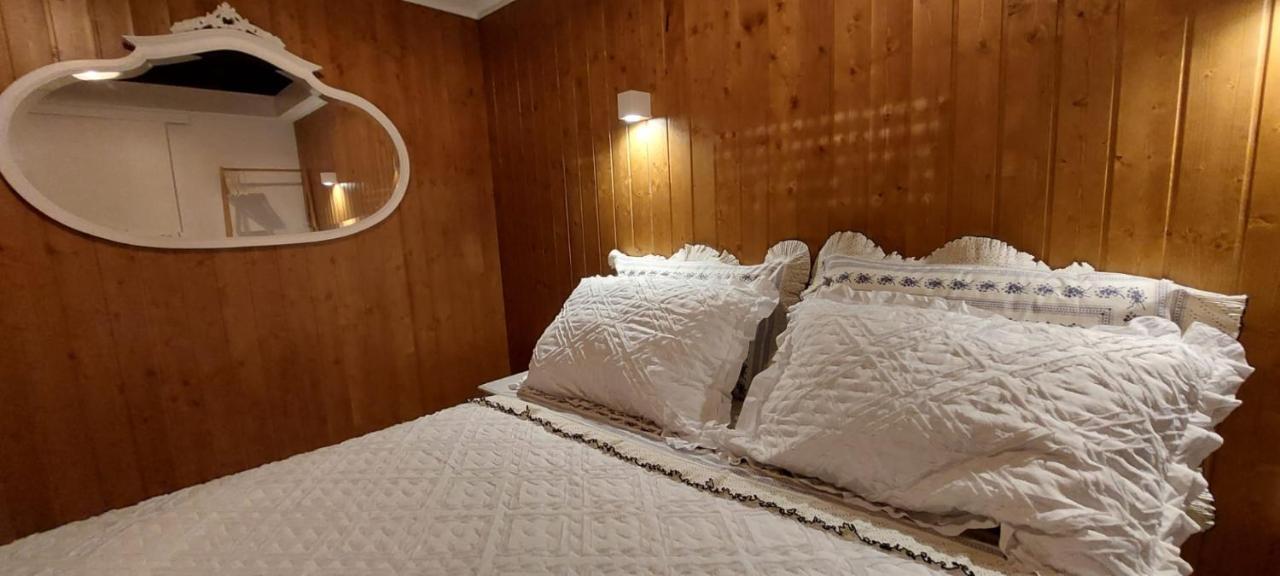 モンジン・デ・バスト Casa Da Penaヴィラ エクステリア 写真